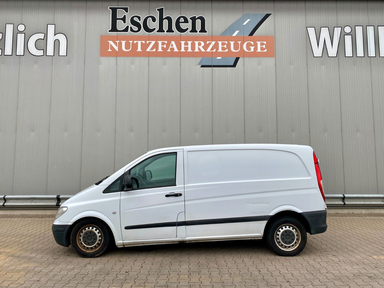 Mercedes-Benz 111 CDI Vito Kompakt Kastenwagen Seitentür - Mali kombi: slika 2 Mercedes-Benz 111 CDI Vito Kompakt Kastenwagen Seitentür - Mali kombi: slika 2