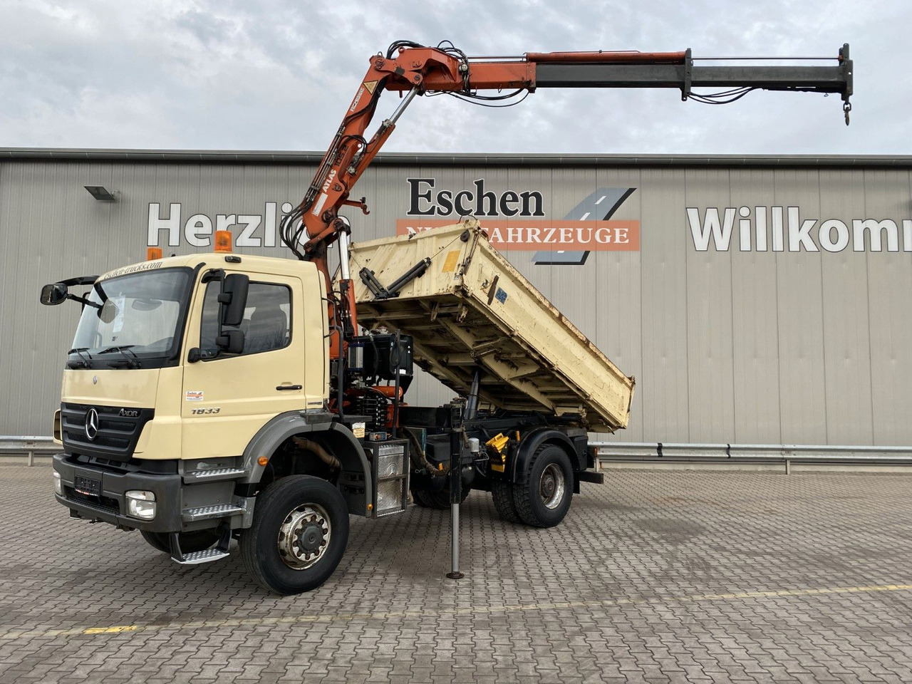 Mercedes-Benz 1833 4x4 Axor | Atlas 105.2-A2*Funk*AHK*3 Sitze - Istovarivač, Kamion sa dizalicom: slika 2 Mercedes-Benz 1833 4x4 Axor | Atlas 105.2-A2*Funk*AHK*3 Sitze - Istovarivač, Kamion sa dizalicom: slika 2