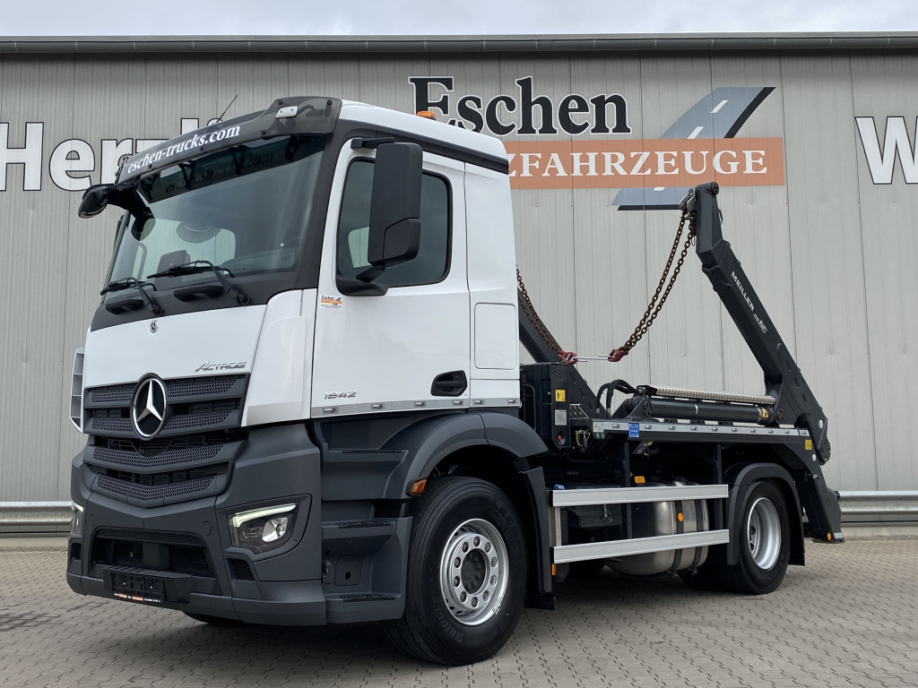 Mercedes-Benz 1842 L Actros - Kamion za utovaranje kontejnera: slika 2 Mercedes-Benz 1842 L Actros - Kamion za utovaranje kontejnera: slika 2