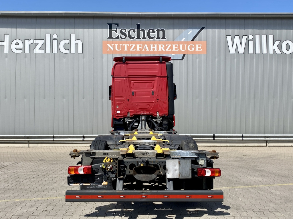 Mercedes-Benz 2546 LL 6x2 - Kamion za prevoz kontejnera/ Kamion sa promenjivim sandukom: slika 4 Mercedes-Benz 2546 LL 6x2 - Kamion za prevoz kontejnera/ Kamion sa promenjivim sandukom: slika 4