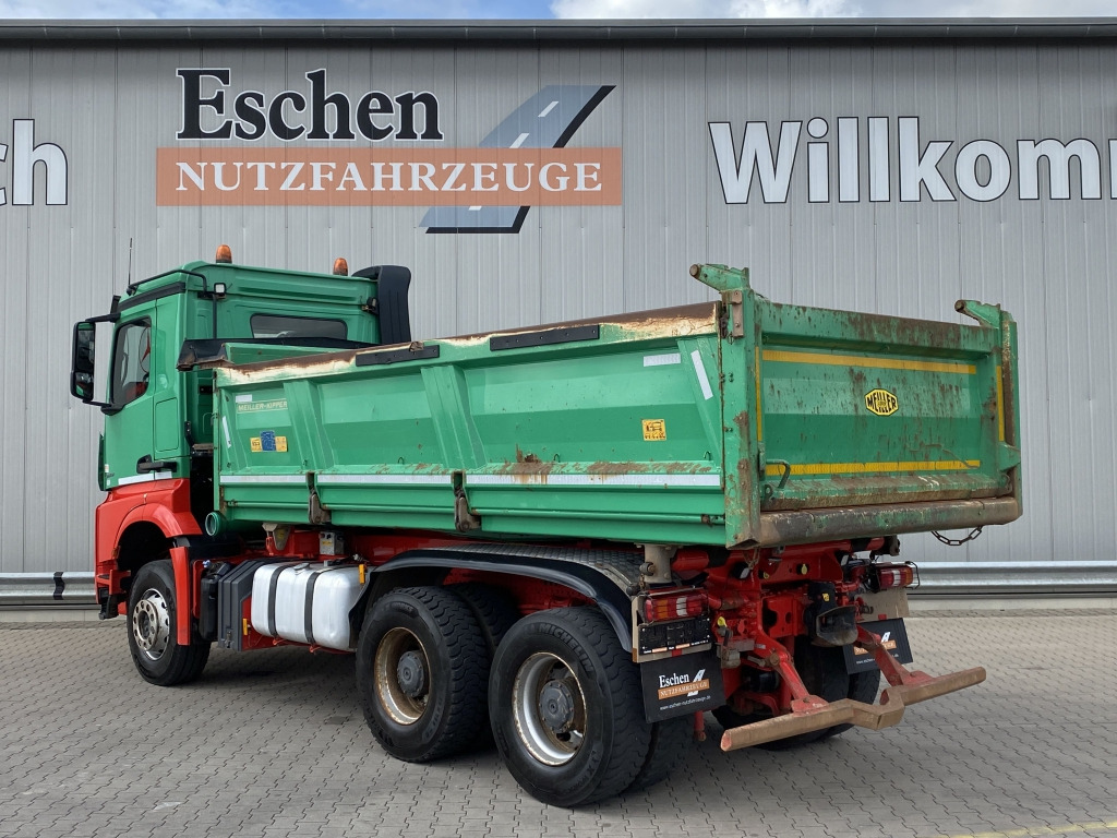 Mercedes-Benz 2652 K Arocs 6x4 - Istovarivač: slika 4 Mercedes-Benz 2652 K Arocs 6x4 - Istovarivač: slika 4