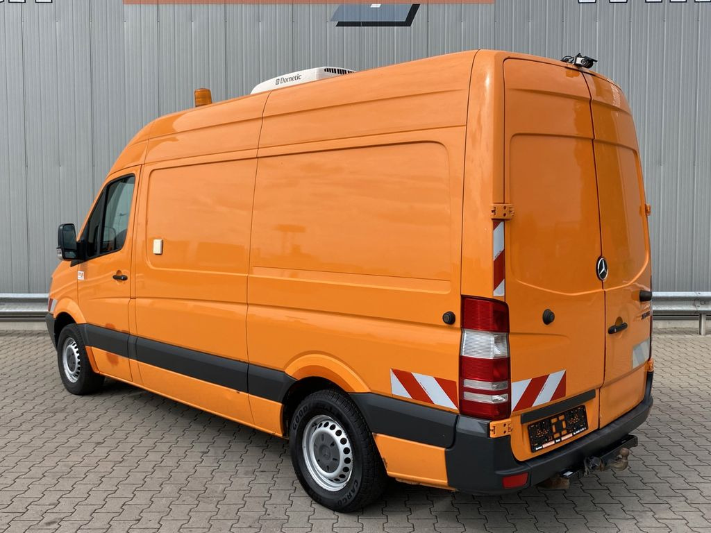 Mercedes-Benz 315 CDI Kamerawagen| PC-Setup*Standklima*RFK*AHK - Minibus, Putnički kombi: slika 3 Mercedes-Benz 315 CDI Kamerawagen| PC-Setup*Standklima*RFK*AHK - Minibus, Putnički kombi: slika 3
