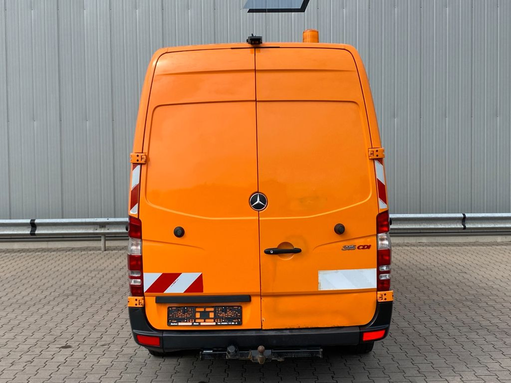 Mercedes-Benz 315 CDI Kamerawagen| PC-Setup*Standklima*RFK*AHK - Furgon: slika 4 Mercedes-Benz 315 CDI Kamerawagen| PC-Setup*Standklima*RFK*AHK - Furgon: slika 4