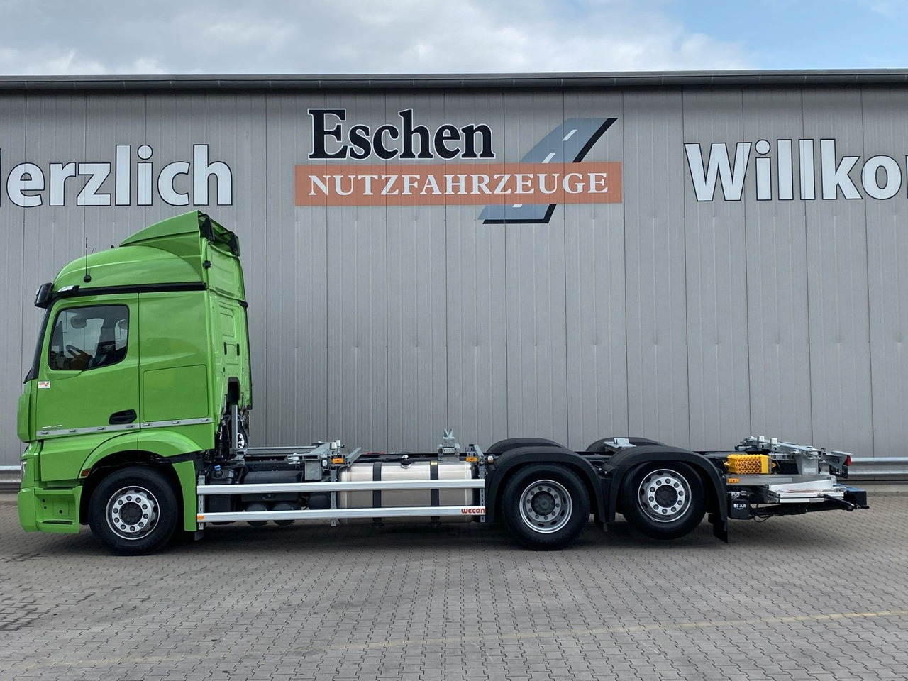 Mercedes-Benz Actros MP5 2542| OHNE EZ*BÄR LBW 2,00to. faltbar - Kamion za prevoz kontejnera/ Kamion sa promenjivim sandukom: slika 2 Mercedes-Benz Actros MP5 2542| OHNE EZ*BÄR LBW 2,00to. faltbar - Kamion za prevoz kontejnera/ Kamion sa promenjivim sandukom: slika 2