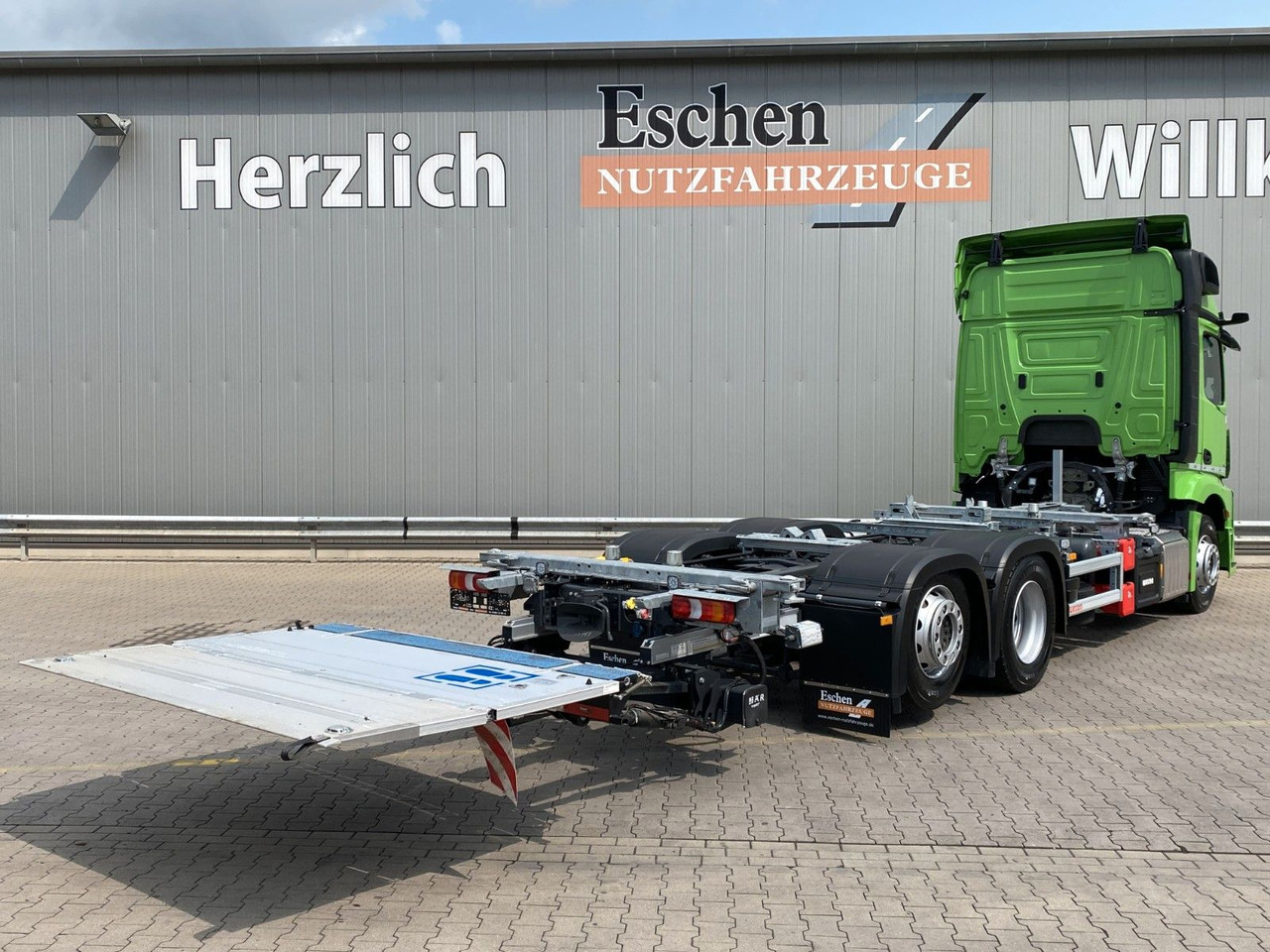 Mercedes-Benz Actros MP5 2542| OHNE EZ*BÄR LBW 2,00to. faltbar - Kamion za prevoz kontejnera/ Kamion sa promenjivim sandukom: slika 5 Mercedes-Benz Actros MP5 2542| OHNE EZ*BÄR LBW 2,00to. faltbar - Kamion za prevoz kontejnera/ Kamion sa promenjivim sandukom: slika 5