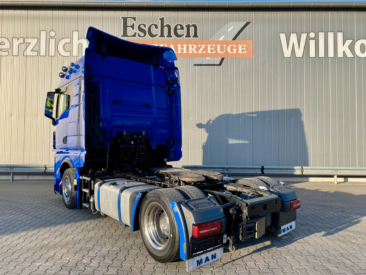 MAN TGX 18.510 |TG3*GM-Kabine*Retarder*ACC*Navi*1.Hd - Tegljač: slika 3 MAN TGX 18.510 |TG3*GM-Kabine*Retarder*ACC*Navi*1.Hd - Tegljač: slika 3
