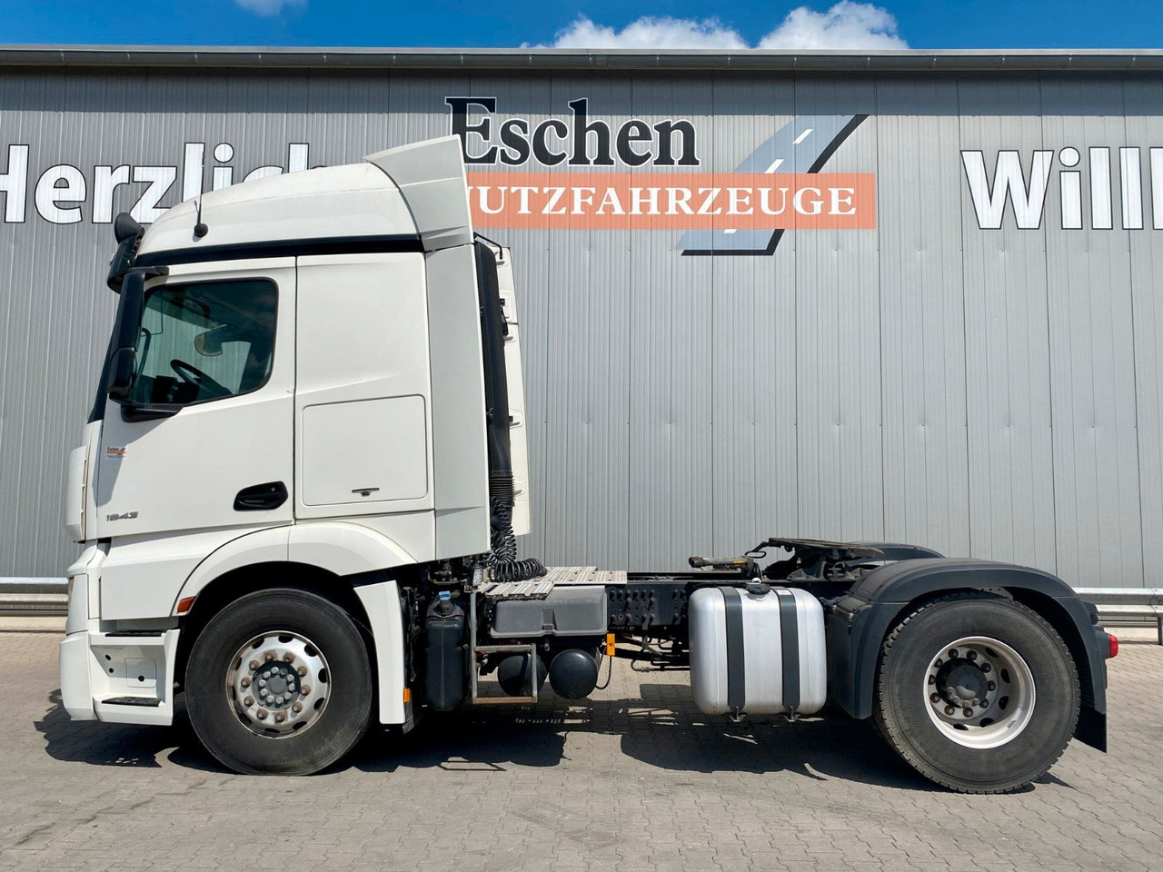 Mercedes-Benz 1843 LS Actros | Kipphydraulik*1.Hand*Alufelgen - Tegljač: slika 2 Mercedes-Benz 1843 LS Actros | Kipphydraulik*1.Hand*Alufelgen - Tegljač: slika 2
