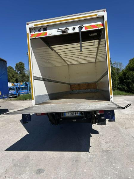 DAF CF 340 - Kamion sa zatvorenim sandukom: slika 4 DAF CF 340 - Kamion sa zatvorenim sandukom: slika 4