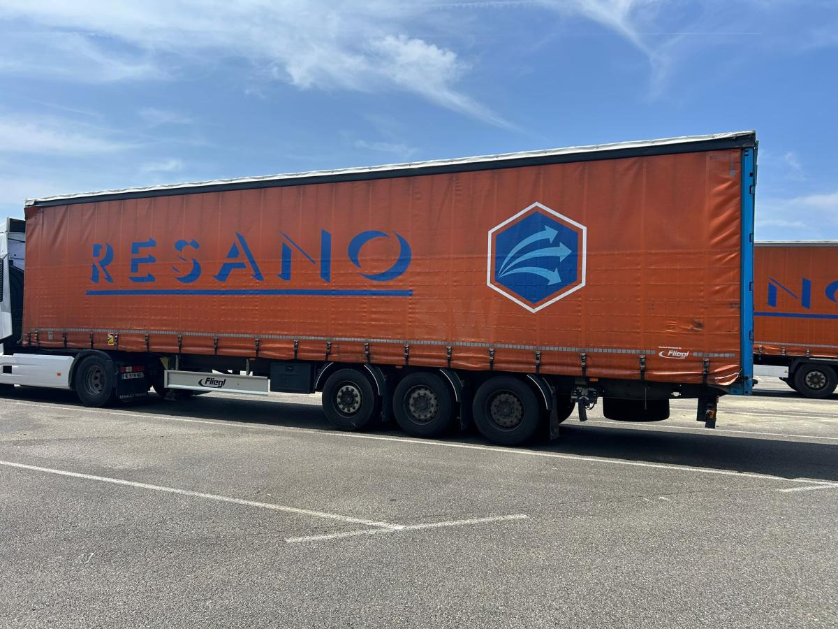 Fliegl - Poluprikolica sa ceradom: slika 2 Fliegl - Poluprikolica sa ceradom: slika 2
