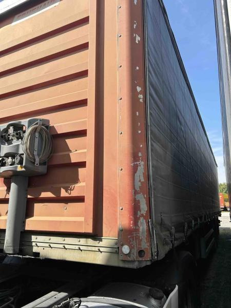 Fruehauf - Poluprikolica sa ceradom: slika 1 Fruehauf - Poluprikolica sa ceradom: slika 1