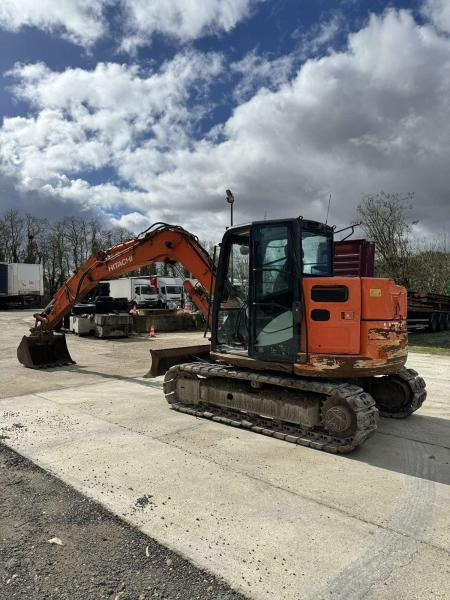 Hitachi ZX85USB-5A - Bager guseničar: slika 1 Hitachi ZX85USB-5A - Bager guseničar: slika 1