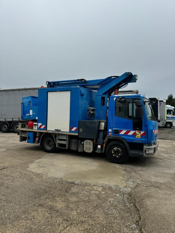 Iveco Eurocargo 100E19 - Vazdušna platforma montirana na kamion: slika 4 Iveco Eurocargo 100E19 - Vazdušna platforma montirana na kamion: slika 4