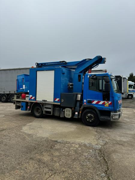 Iveco Eurocargo 100E19 - Vazdušna platforma montirana na kamion: slika 4 Iveco Eurocargo 100E19 - Vazdušna platforma montirana na kamion: slika 4