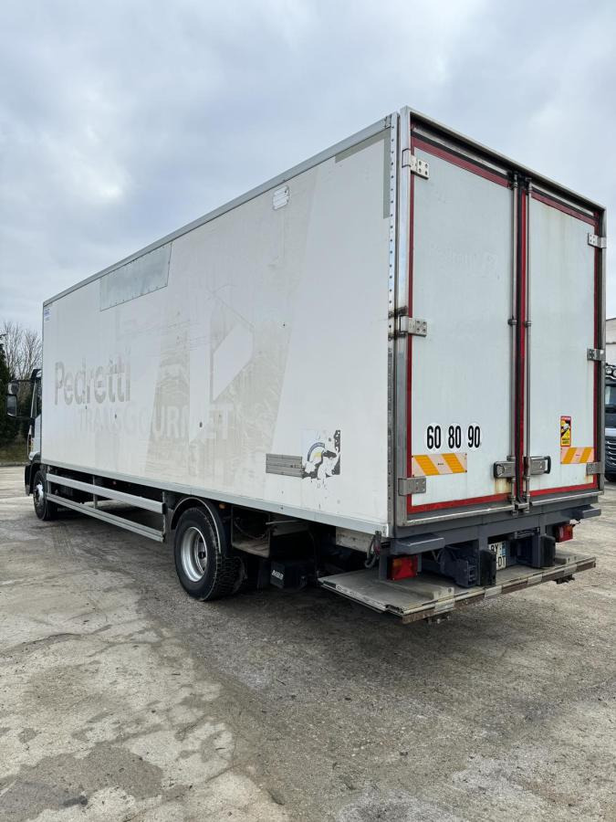 Iveco Eurocargo 160E30 - Hladnjača: slika 5 Iveco Eurocargo 160E30 - Hladnjača: slika 5