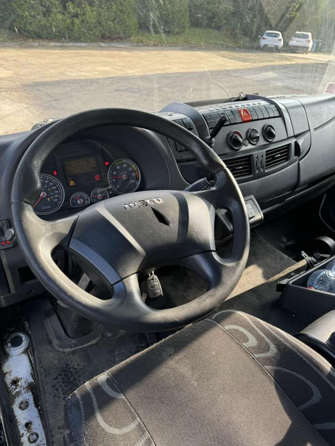 Iveco Eurocargo 160E30 - Hladnjača: slika 3 Iveco Eurocargo 160E30 - Hladnjača: slika 3
