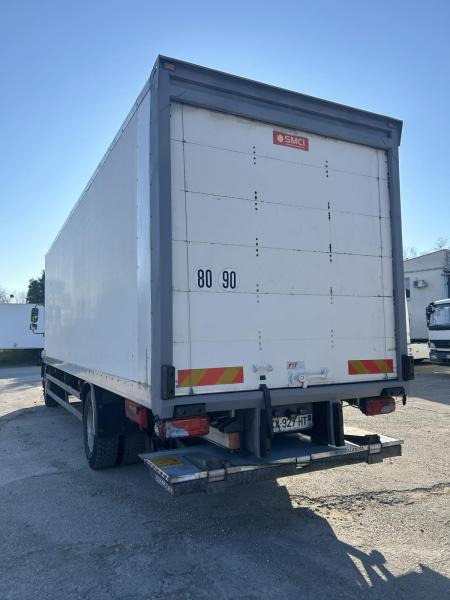 MAN TGM 18.250 - Kamion sa zatvorenim sandukom: slika 2 MAN TGM 18.250 - Kamion sa zatvorenim sandukom: slika 2