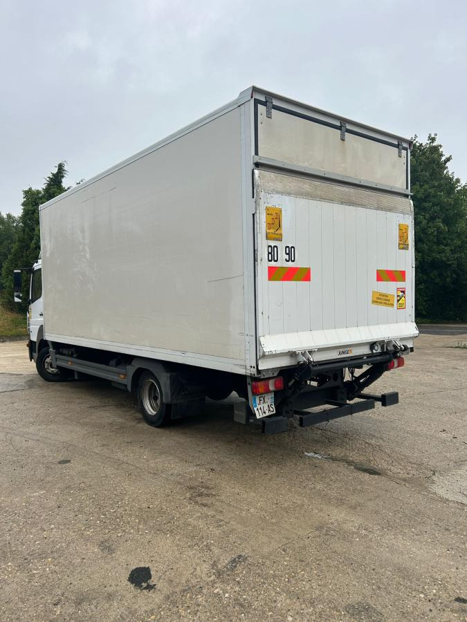 Mercedes Atego 816 - Kamion sa zatvorenim sandukom: slika 3 Mercedes Atego 816 - Kamion sa zatvorenim sandukom: slika 3