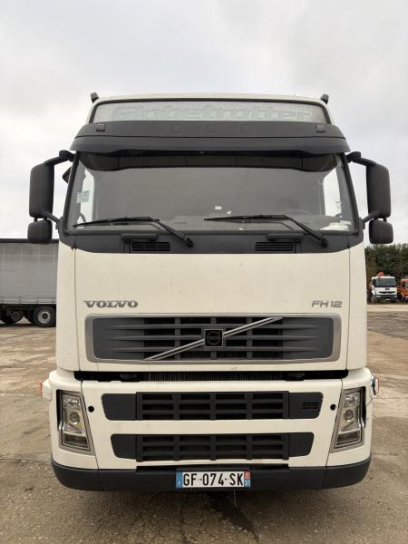 Volvo FH12 380 - Tegljač: slika 2 Volvo FH12 380 - Tegljač: slika 2