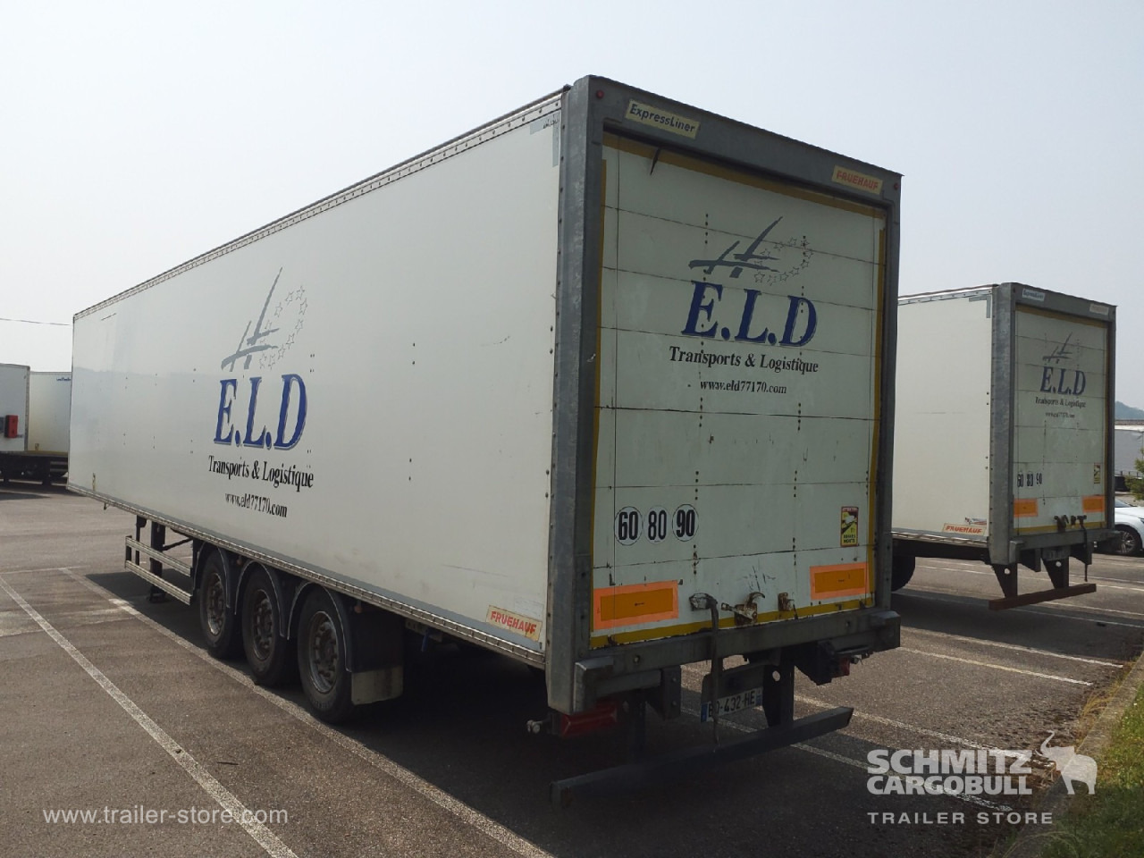 FRUEHAUF Dryfreight Standard Roller shutter door - Poluprikolica sa zatvorenim sandukom: slika 2 FRUEHAUF Dryfreight Standard Roller shutter door - Poluprikolica sa zatvorenim sandukom: slika 2