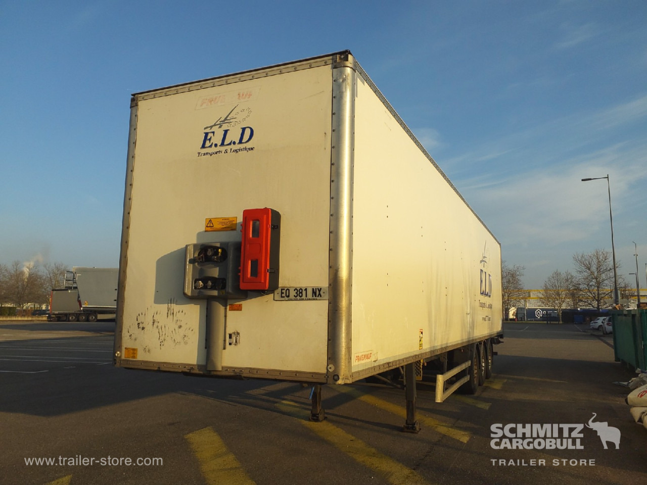FRUEHAUF Dryfreight Standard Roller shutter door - Poluprikolica sa zatvorenim sandukom: slika 4 FRUEHAUF Dryfreight Standard Roller shutter door - Poluprikolica sa zatvorenim sandukom: slika 4