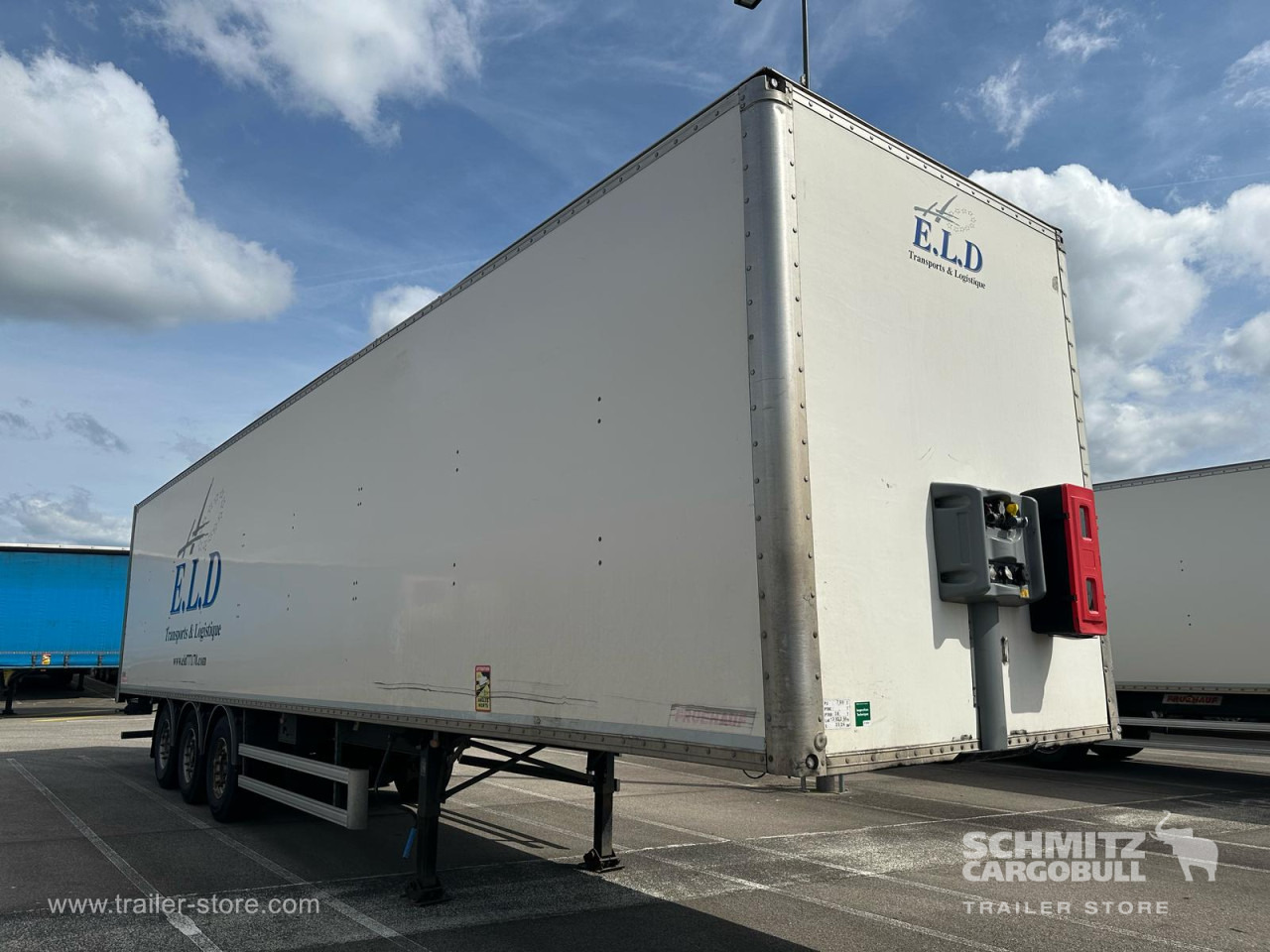 FRUEHAUF Dryfreight Standard Roller shutter door - Poluprikolica sa zatvorenim sandukom: slika 1 FRUEHAUF Dryfreight Standard Roller shutter door - Poluprikolica sa zatvorenim sandukom: slika 1