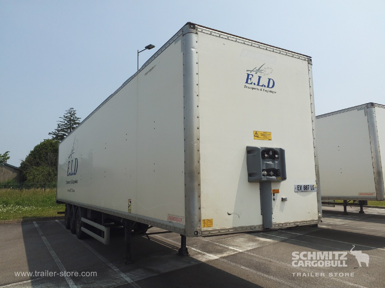 FRUEHAUF Dryfreight Standard Roller shutter door - Poluprikolica sa zatvorenim sandukom: slika 1 FRUEHAUF Dryfreight Standard Roller shutter door - Poluprikolica sa zatvorenim sandukom: slika 1