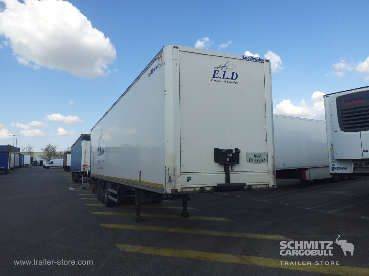 LECI TRAILER Dryfreight Standard Roller shutter door - Poluprikolica sa zatvorenim sandukom: slika 1 LECI TRAILER Dryfreight Standard Roller shutter door - Poluprikolica sa zatvorenim sandukom: slika 1