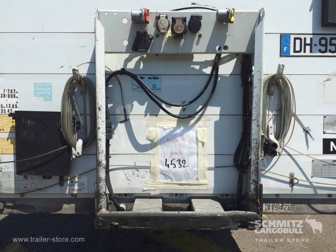 SCHMITZ Curtainsider Standard Taillift - Poluprikolica sa ceradom: slika 3 SCHMITZ Curtainsider Standard Taillift - Poluprikolica sa ceradom: slika 3