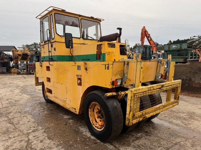 Hamm GRW 15 - Pneumatski valjak: slika 2 Hamm GRW 15 - Pneumatski valjak: slika 2