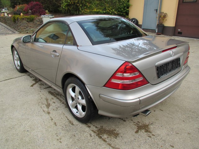 Mercedes SLK 200 - Automobil: slika 4 Mercedes SLK 200 - Automobil: slika 4