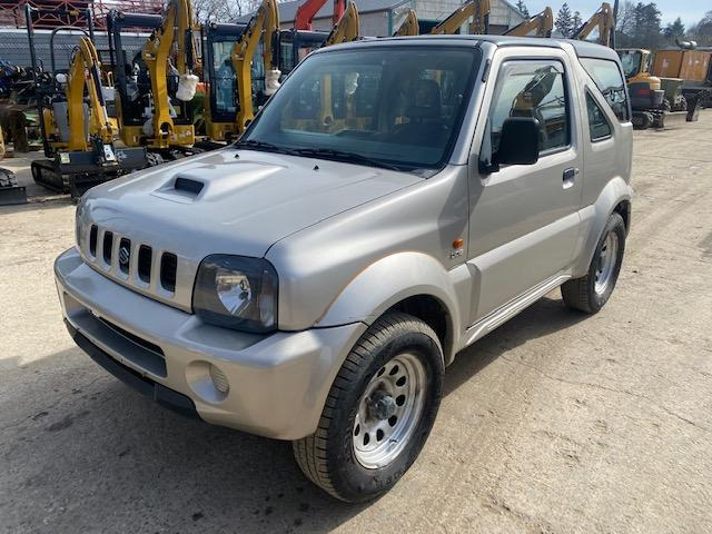 Suzuki Jimny - Automobil: slika 1 Suzuki Jimny - Automobil: slika 1