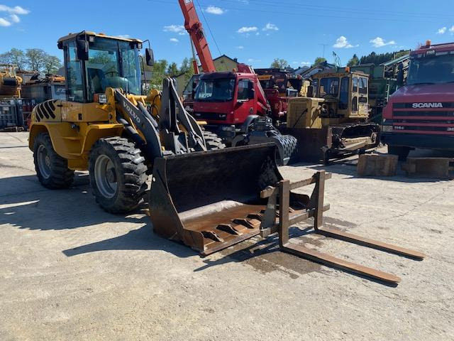 Volvo L 40 TP - Utovarivač točkaš: slika 2 Volvo L 40 TP - Utovarivač točkaš: slika 2