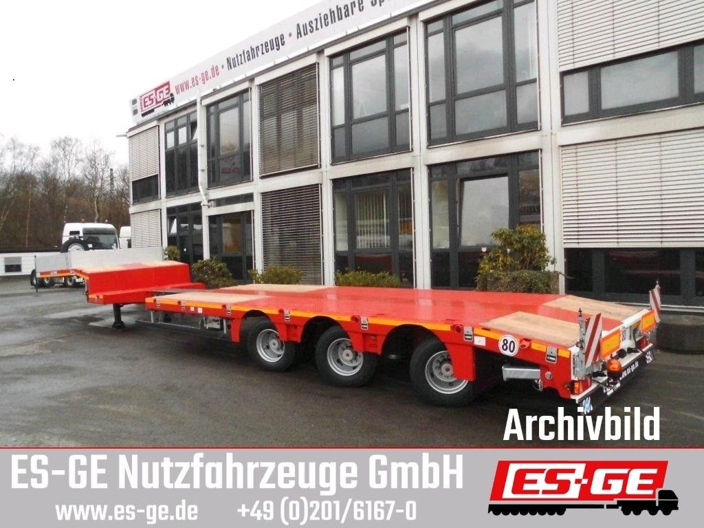Faymonville MAX Trailer MAX110 Semi-Tieflader Faymonville MAX Trailer MAX110 Semi-Tieflader - Niska poluprikolica za prevoz: slika 1 Faymonville MAX Trailer MAX110 Semi-Tieflader Faymonville MAX Trailer MAX110 Semi-Tieflader - Niska poluprikolica za prevoz: slika 1