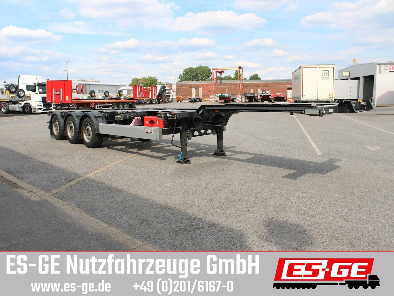 Kögel Port 40 simplex, pneumatischer Heckausschub - Poluprikolica za prevoz kontejnera/ Poluprikolica sa promenjivim sandukom: slika 4 Kögel Port 40 simplex, pneumatischer Heckausschub - Poluprikolica za prevoz kontejnera/ Poluprikolica sa promenjivim sandukom: slika 4