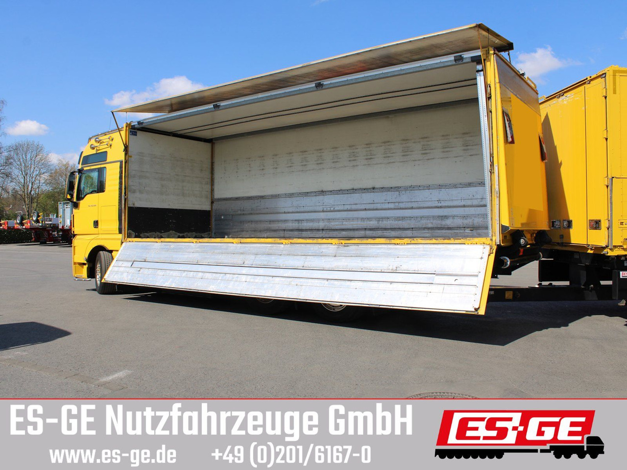 MAN 6x2 LKW mit Tandemanhänger - Kamion za prevoz boca: slika 5 MAN 6x2 LKW mit Tandemanhänger - Kamion za prevoz boca: slika 5