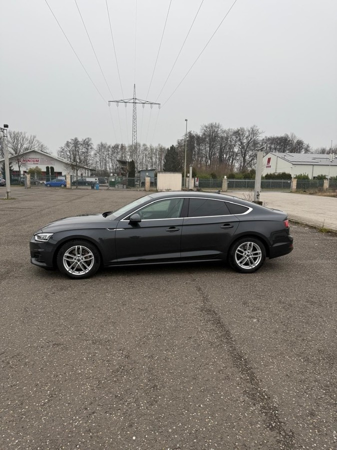AUDI A5 Sportback 2.0 TDI Schräghecklimousine - Automobil: slika 5 AUDI A5 Sportback 2.0 TDI Schräghecklimousine - Automobil: slika 5