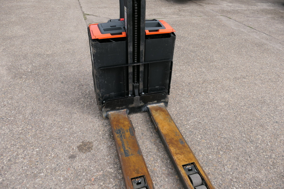 BT SWE 080L Batterie 06/2019 - Kolica za palete: slika 4 BT SWE 080L Batterie 06/2019 - Kolica za palete: slika 4