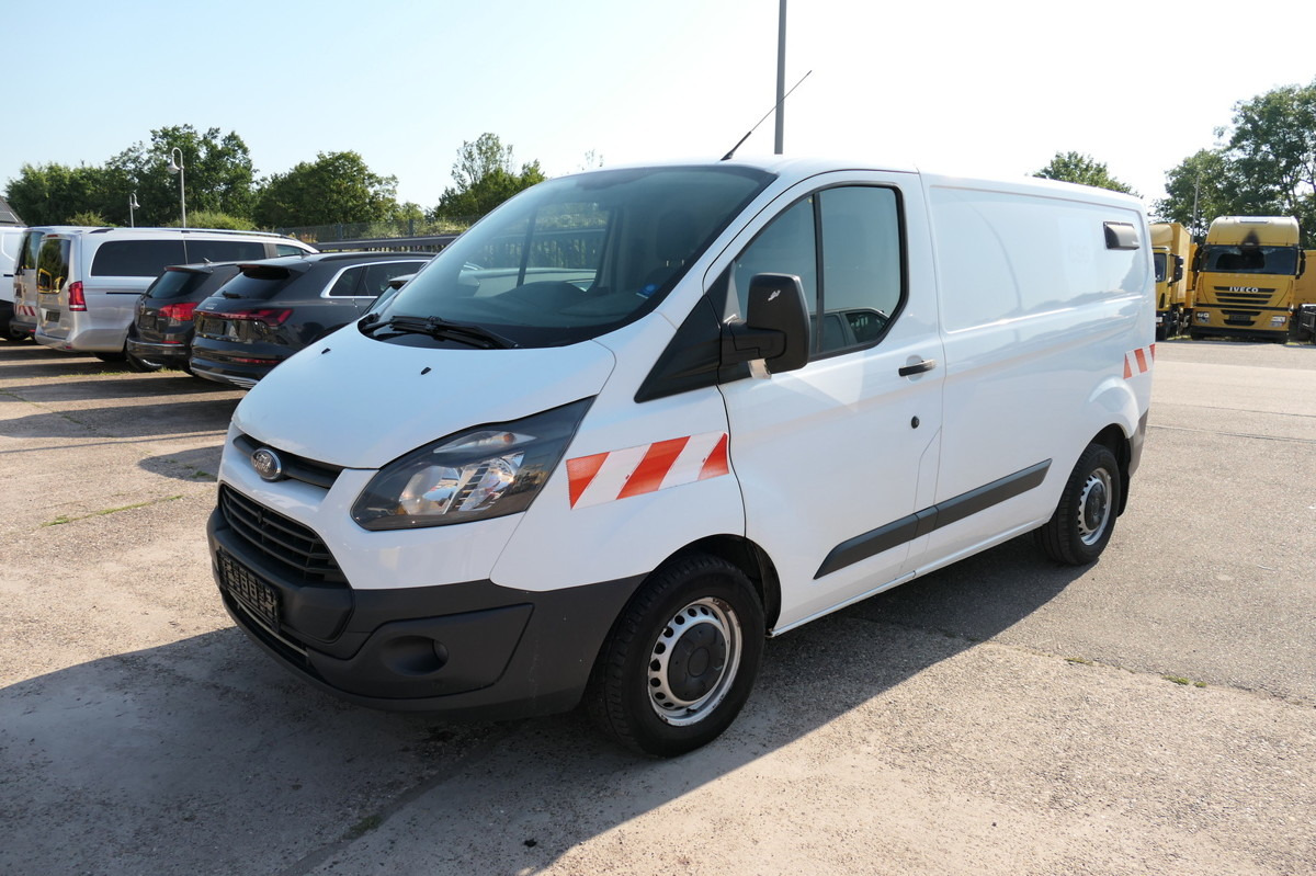 FORD Transit Custom 290 2.0 TDCi KLIMA TEMPOMAT AHK W - Mali kombi: slika 3 FORD Transit Custom 290 2.0 TDCi KLIMA TEMPOMAT AHK W - Mali kombi: slika 3