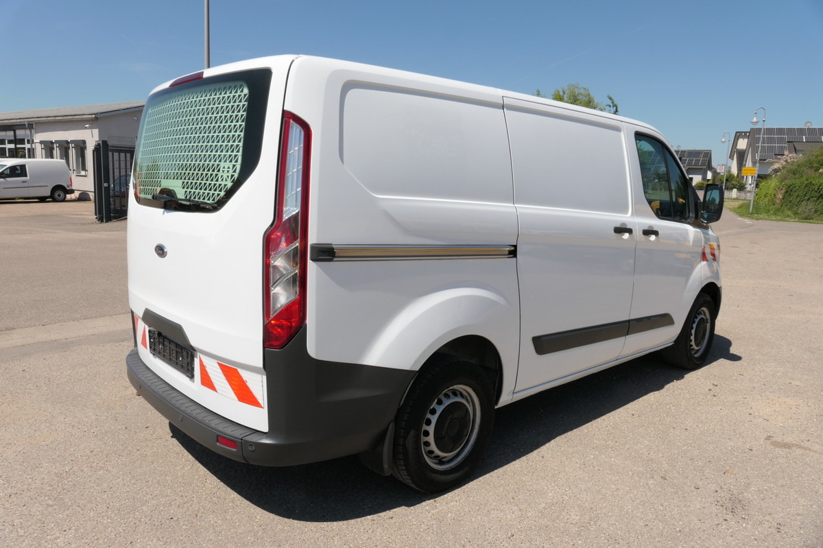 FORD Transit Custom 290 2.0 TDCi KLIMA WERKSTATTEINBA - Mali kombi: slika 4 FORD Transit Custom 290 2.0 TDCi KLIMA WERKSTATTEINBA - Mali kombi: slika 4