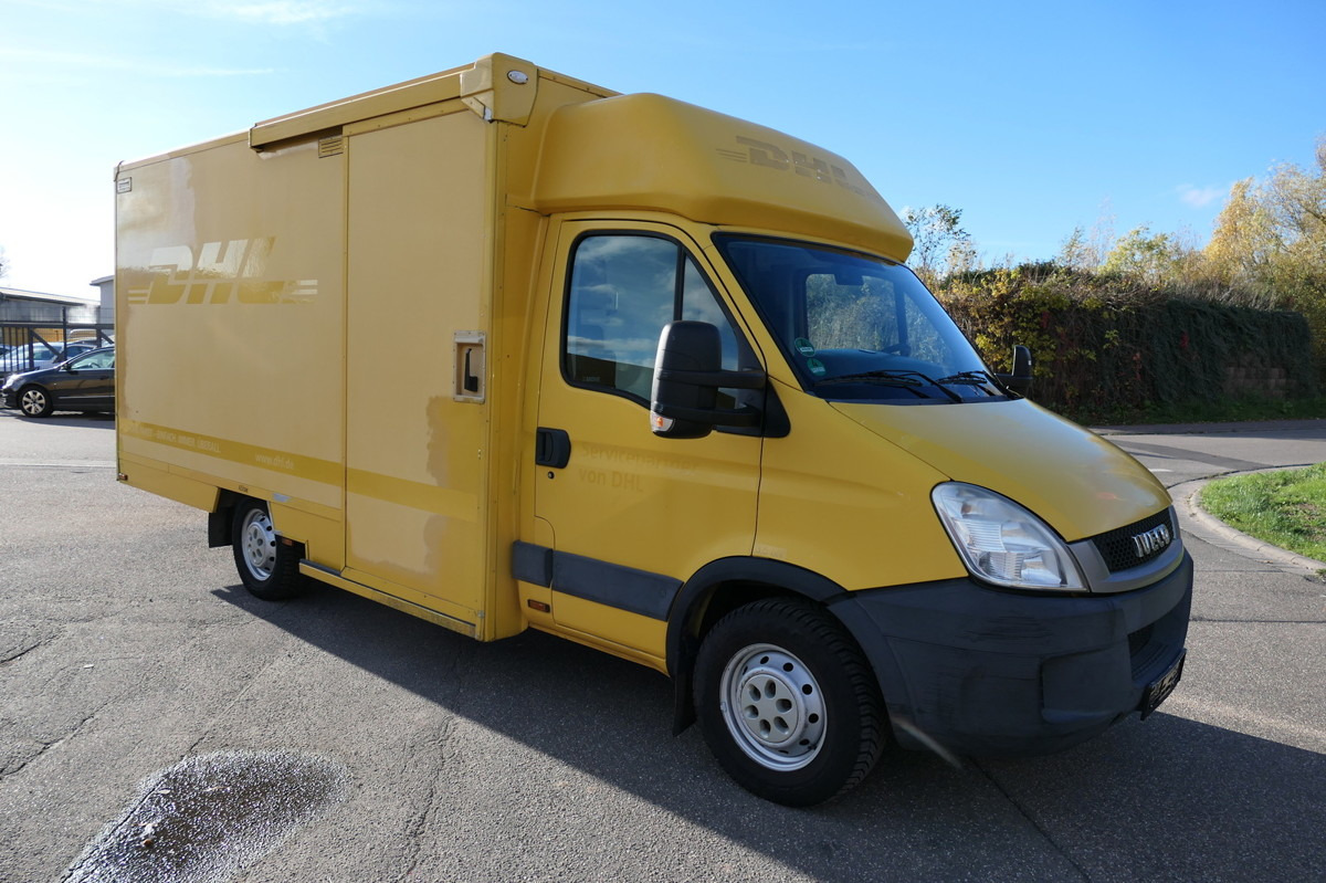 IVECO Daily 35 S11 C30C AUTOMATIK KAMERA MAXI Regale D - Dostavno vozilo sa zatvorenim sandukom: slika 2 IVECO Daily 35 S11 C30C AUTOMATIK KAMERA MAXI Regale D - Dostavno vozilo sa zatvorenim sandukom: slika 2