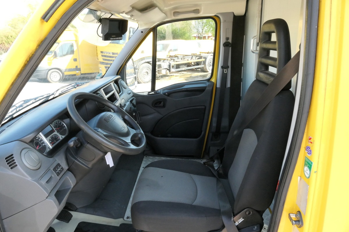 Dostavno vozilo sa zatvorenim sandukom IVECO Daily 35 S11 C30C AUTOMATIK KAMERA MAXI Regale D: slika 8