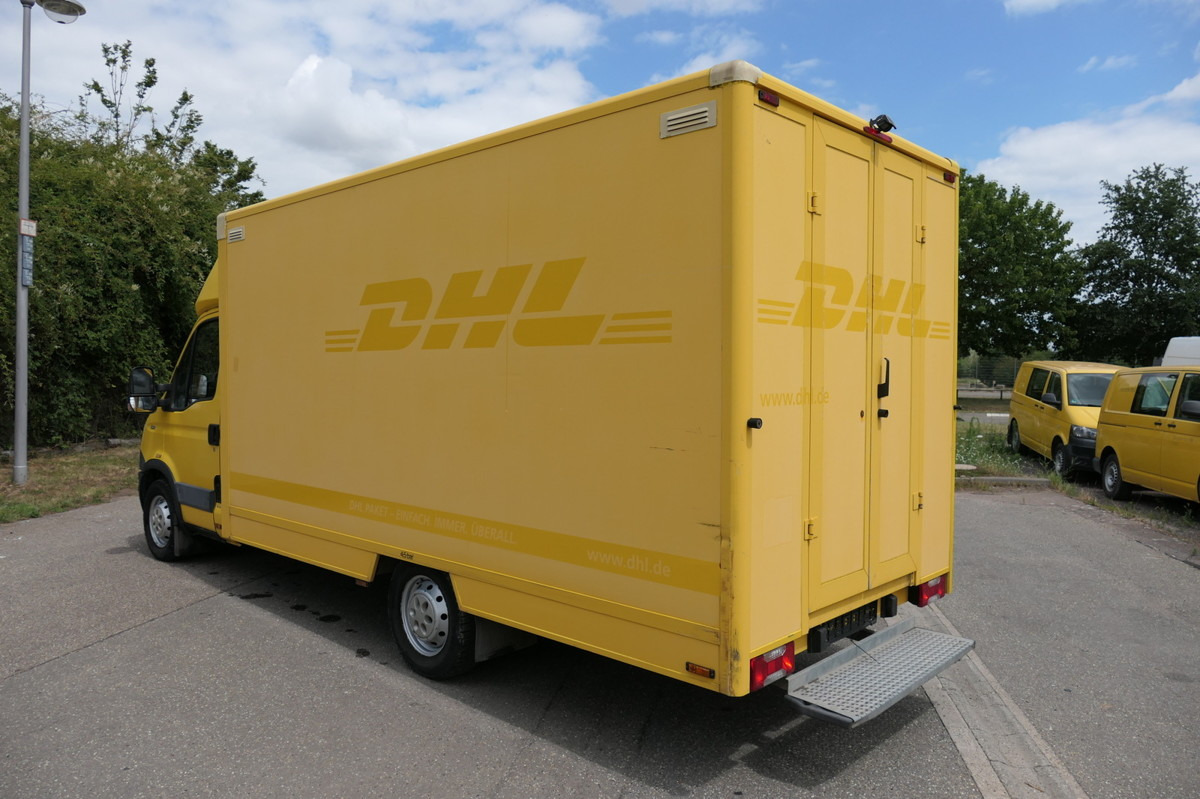 IVECO Daily 35 S11 C30C AUTOMATIK KAMERA Regale LUFT D - Dostavno vozilo sa zatvorenim sandukom: slika 4 IVECO Daily 35 S11 C30C AUTOMATIK KAMERA Regale LUFT D - Dostavno vozilo sa zatvorenim sandukom: slika 4