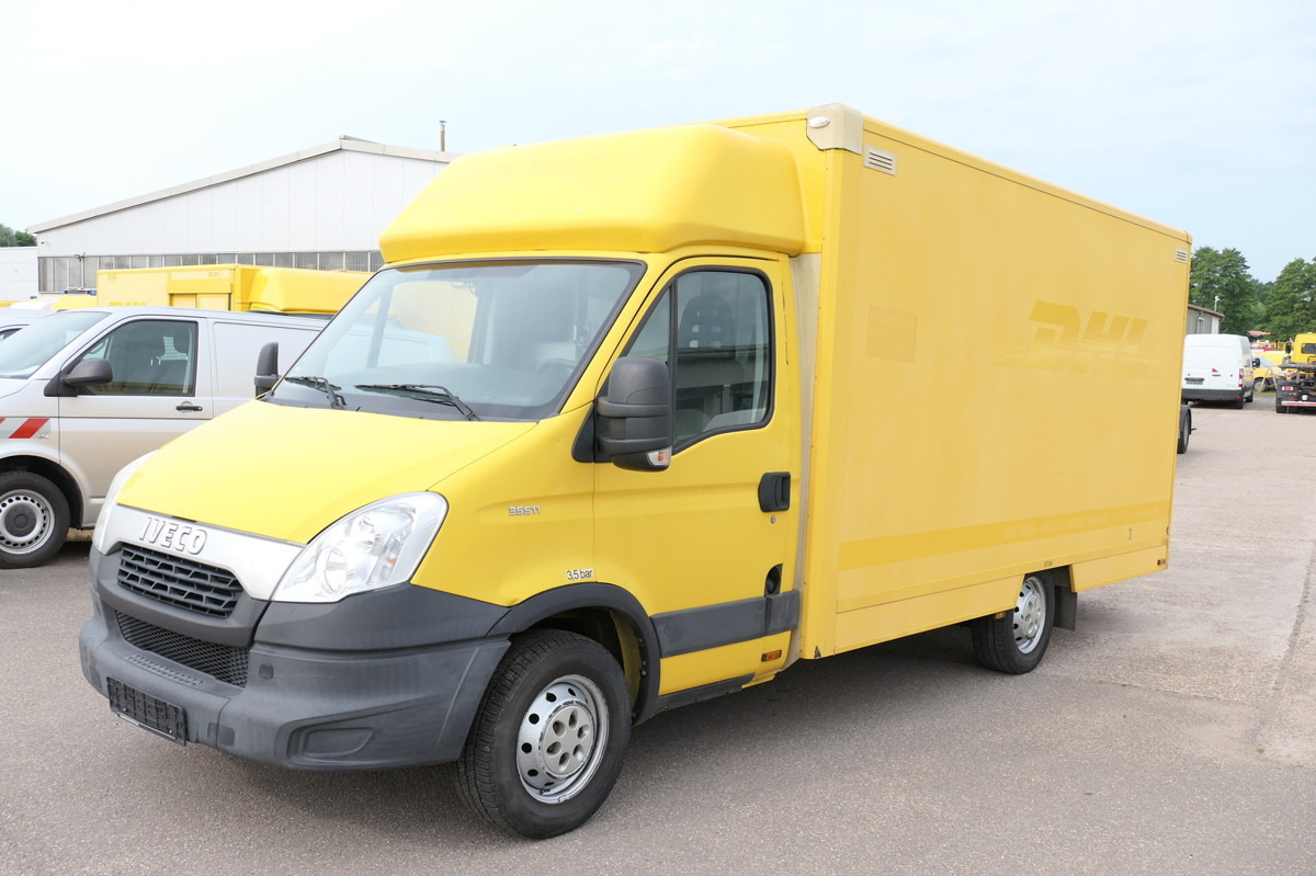 IVECO Daily 35 S11 C30C AUTOMATIK KAMERA Regale LUFT D - Dostavno vozilo sa zatvorenim sandukom: slika 1 IVECO Daily 35 S11 C30C AUTOMATIK KAMERA Regale LUFT D - Dostavno vozilo sa zatvorenim sandukom: slika 1
