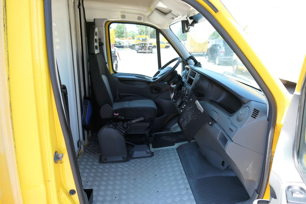 IVECO Daily 35 S11 C30C AUTOMATIK KAMERA Regale LUFT D - Dostavno vozilo sa zatvorenim sandukom: slika 5 IVECO Daily 35 S11 C30C AUTOMATIK KAMERA Regale LUFT D - Dostavno vozilo sa zatvorenim sandukom: slika 5