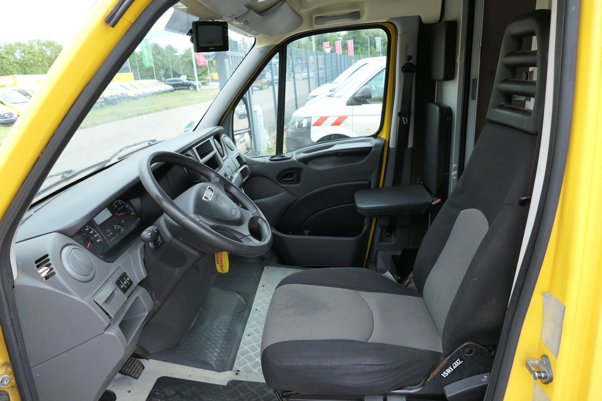IVECO Daily 35 S11 C30C AUTOMATIK KAMERA Regale LUFT D - Dostavno vozilo sa zatvorenim sandukom: slika 5 IVECO Daily 35 S11 C30C AUTOMATIK KAMERA Regale LUFT D - Dostavno vozilo sa zatvorenim sandukom: slika 5