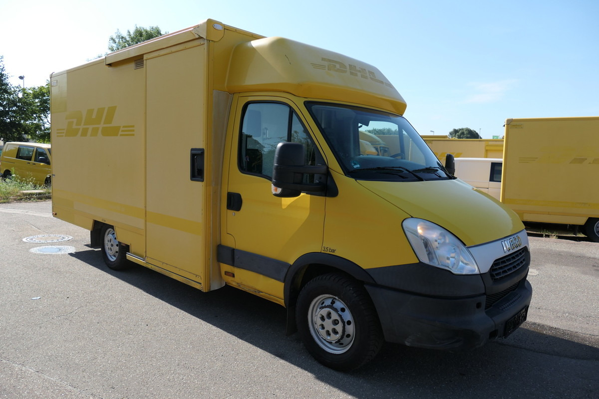 IVECO Daily 35 S11 C30C AUTOMATIK KAMERA Regale LUFT D - Dostavno vozilo sa zatvorenim sandukom: slika 2 IVECO Daily 35 S11 C30C AUTOMATIK KAMERA Regale LUFT D - Dostavno vozilo sa zatvorenim sandukom: slika 2