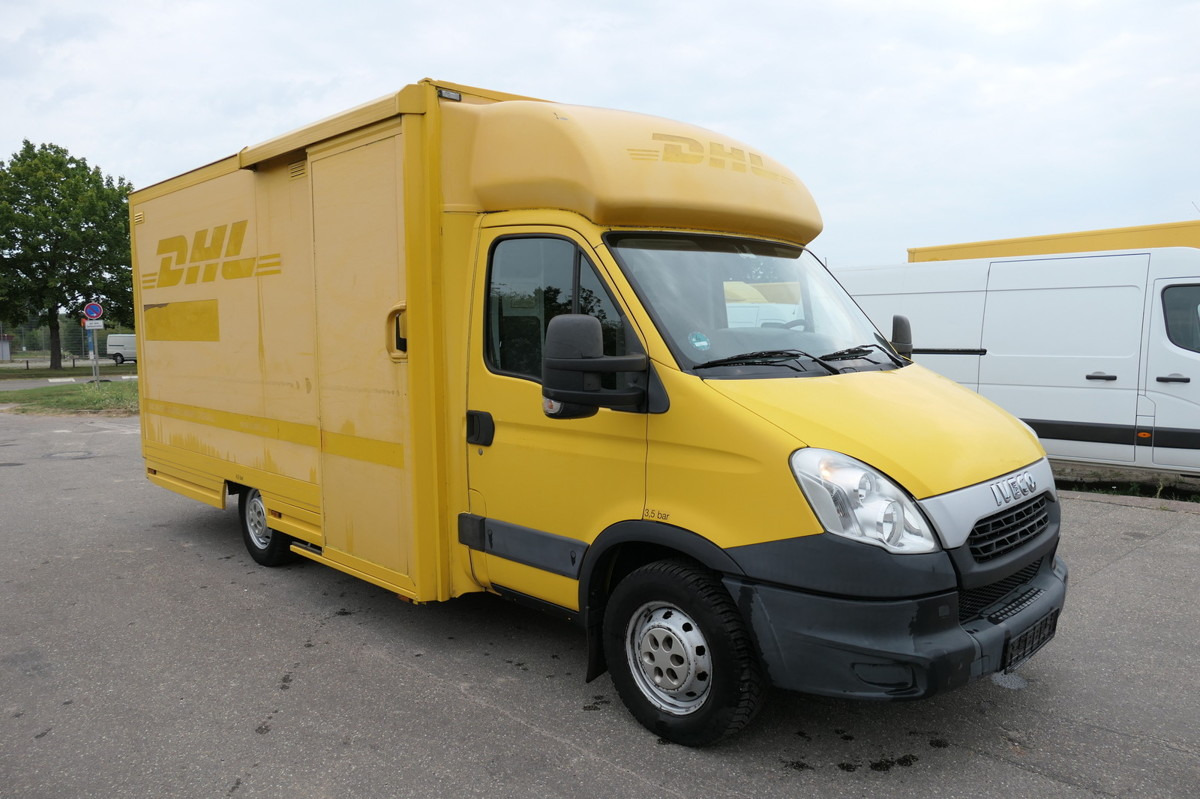 IVECO Daily 35 S11 C30C AUTOMATIK KAMERA Regale LUFT D - Dostavno vozilo sa zatvorenim sandukom: slika 2 IVECO Daily 35 S11 C30C AUTOMATIK KAMERA Regale LUFT D - Dostavno vozilo sa zatvorenim sandukom: slika 2