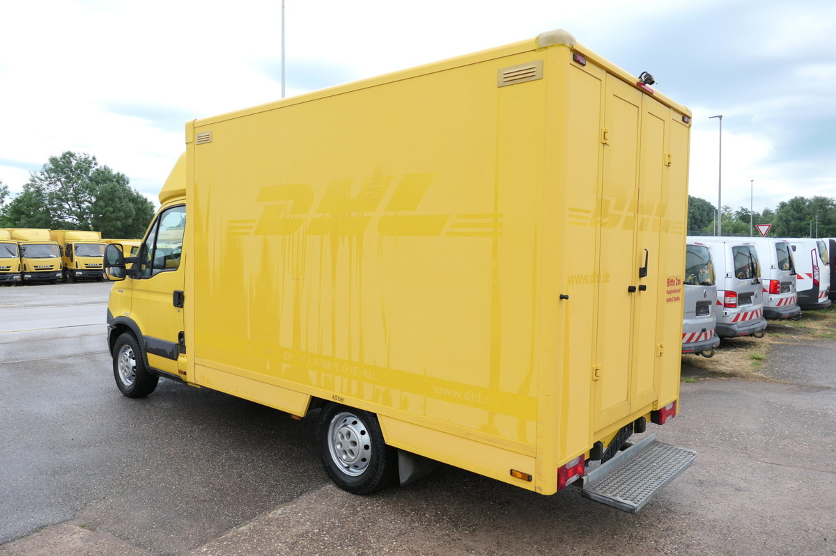 IVECO Daily 35 S11 C30C Kurz AUTOMATIK KAMERA Regale L - Dostavno vozilo sa zatvorenim sandukom: slika 4 IVECO Daily 35 S11 C30C Kurz AUTOMATIK KAMERA Regale L - Dostavno vozilo sa zatvorenim sandukom: slika 4