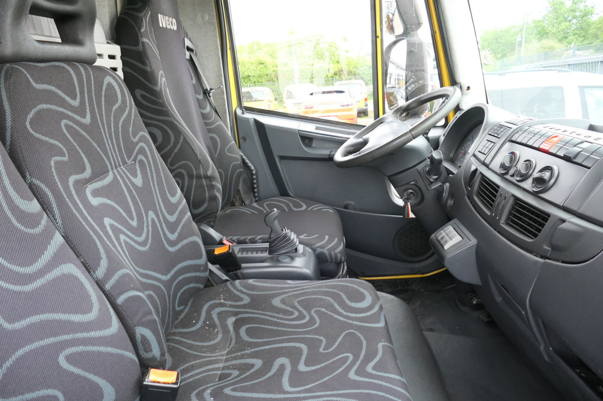 Interior photo 1: Kamion sa zatvorenim sandukom IVECO EuroCargo ML 120 E28/P AHK LBW COC Koffer 7,00x2