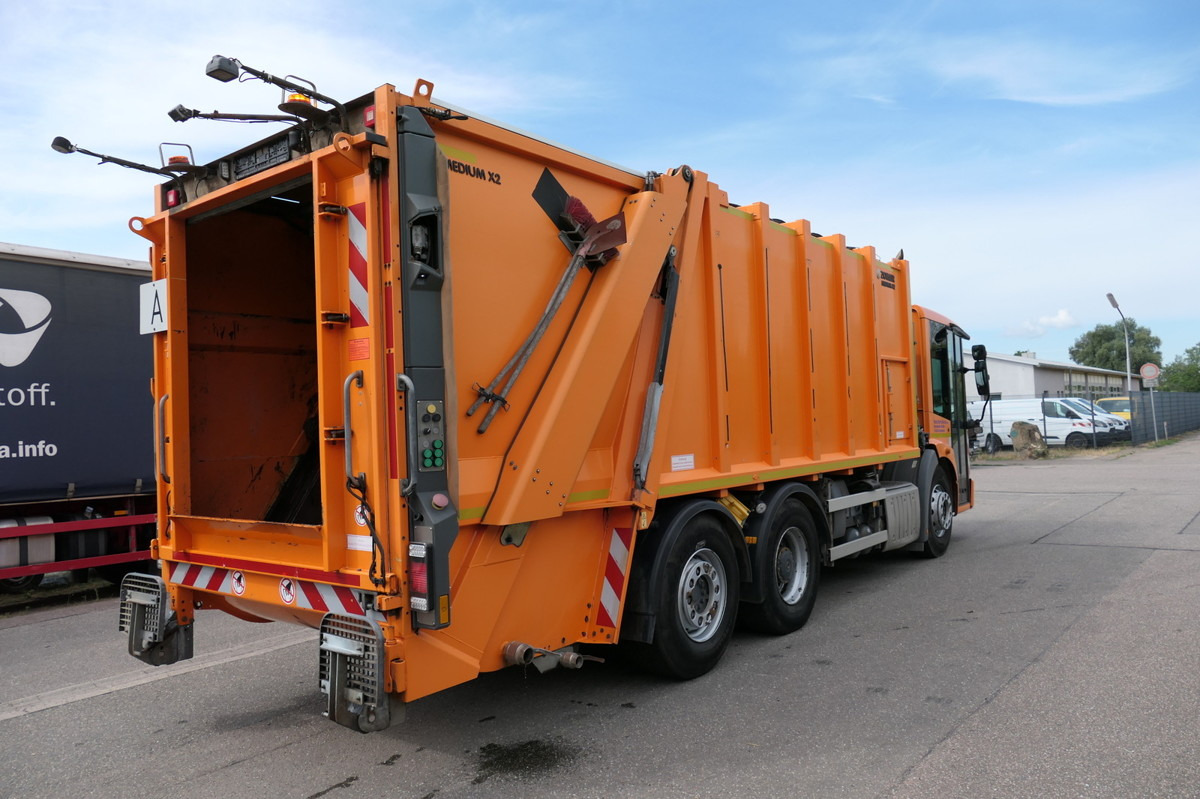 MERCEDES-BENZ 2635 NGE-L62N Econic Aufbau Zöller Medium - Kamion za smeće: slika 4 MERCEDES-BENZ 2635 NGE-L62N Econic Aufbau Zöller Medium - Kamion za smeće: slika 4